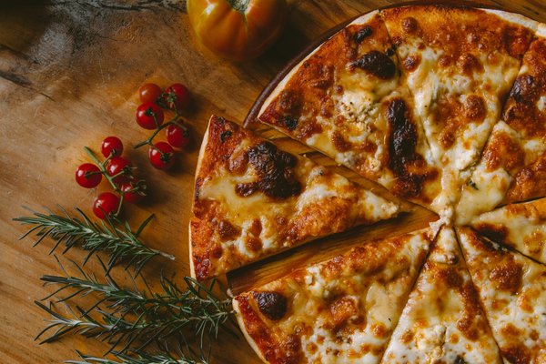 Les meilleures formations pour devenir pizzaiolo : guide complet